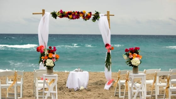 Cerimonia nuziale sulla spiaggia