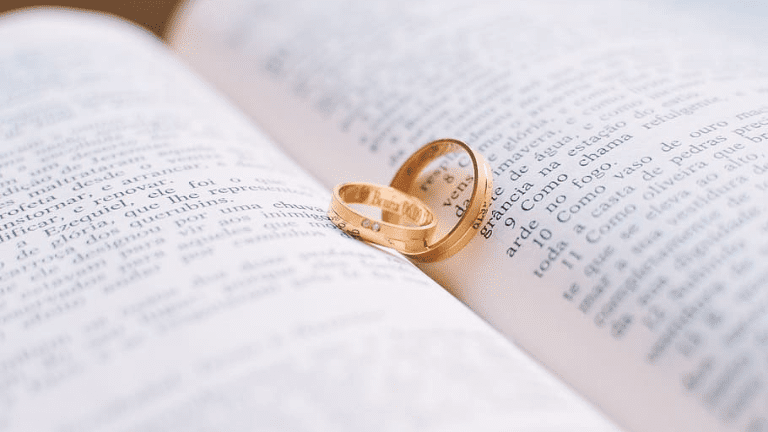 L’introduzione del celebrante per il matrimonio civile